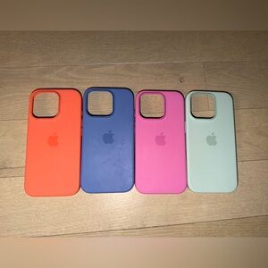 Apple Silicone Cases - iPhone 16 Pro